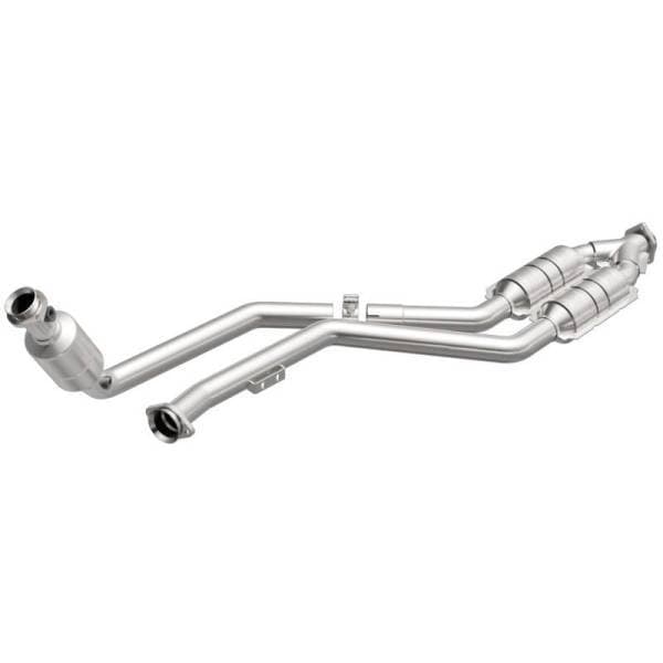 MagnaFlow Conv DF 99-00 Mercedes CLK320 3.2L - 24044