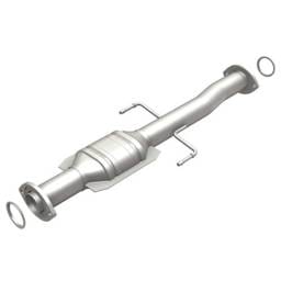 MagnaFlow Conv DF 01-04 Toyota Tacoma 2.4L Rear - 51453