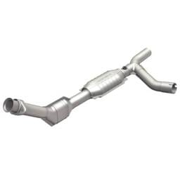 MagnaFlow Conv DF 01-03 Ford E150 4.2L P/S - 447159